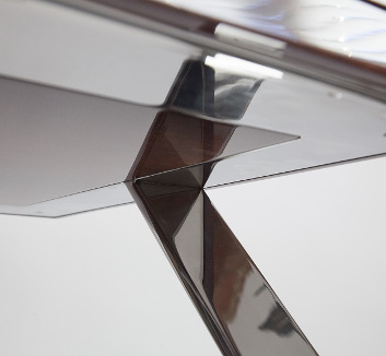 Desk by Della Porta Design